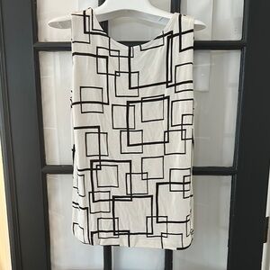 Chico's Travelers Geometric Sleeveless Top